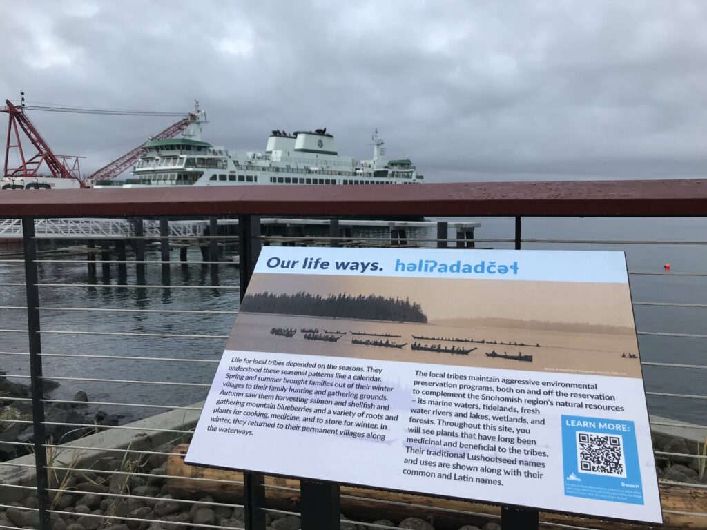 A sign that says 