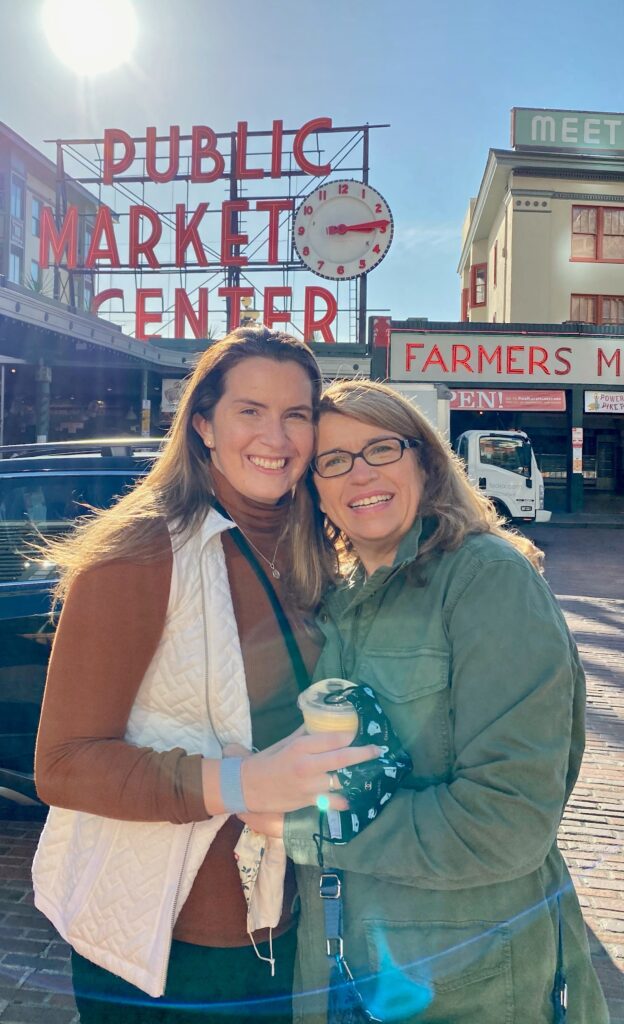 Rhiannon and her mom in front of Pike Place market